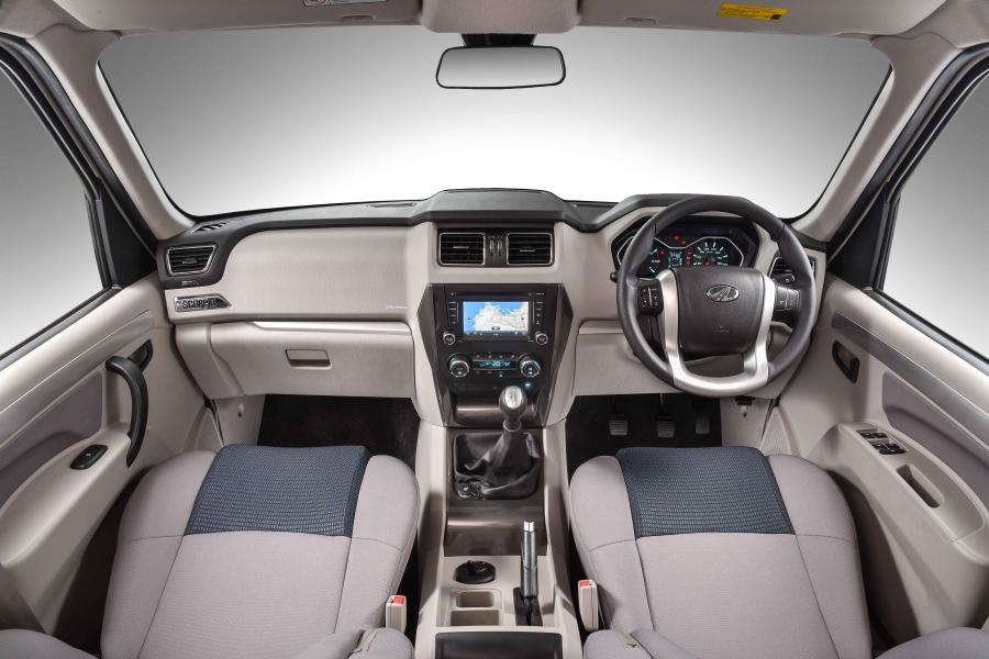 Торпедо Mahindra Scorpio 2016 года  (ZA) (фото 23 из 30)